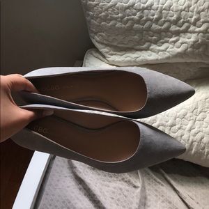 Never worn Bcbg suede heels